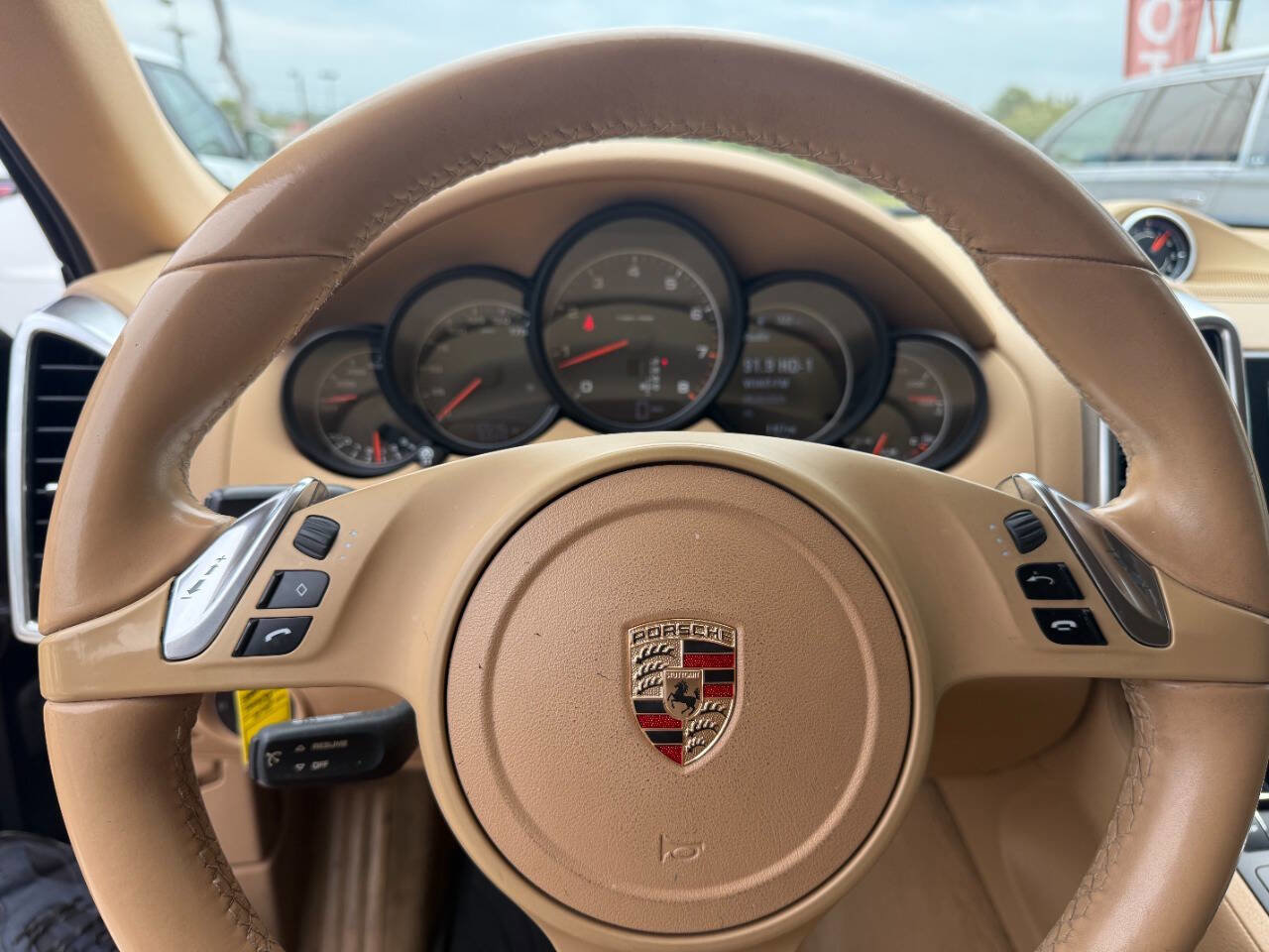 Used 2014 Porsche Cayenne image 19