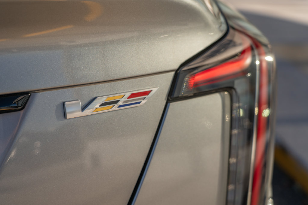 Used 2025 Cadillac CT5 V w/ Technology Package AWD/4WD image 6