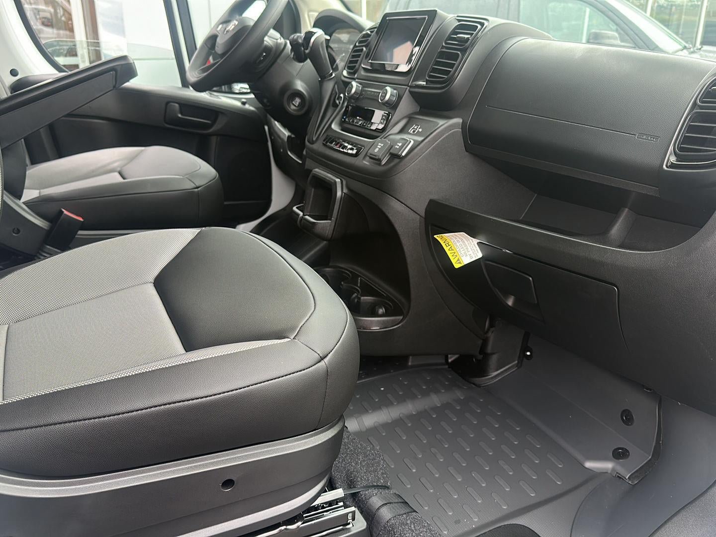 New 2026 RAM ProMaster 1500 w/ Convenience Group FWD image 5