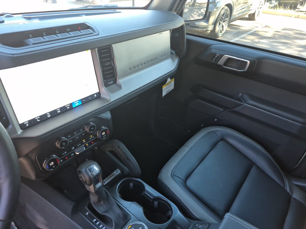 New 2026 Ford Bronco Outer Banks w/ Sasquatch Package AWD/4WD image 15