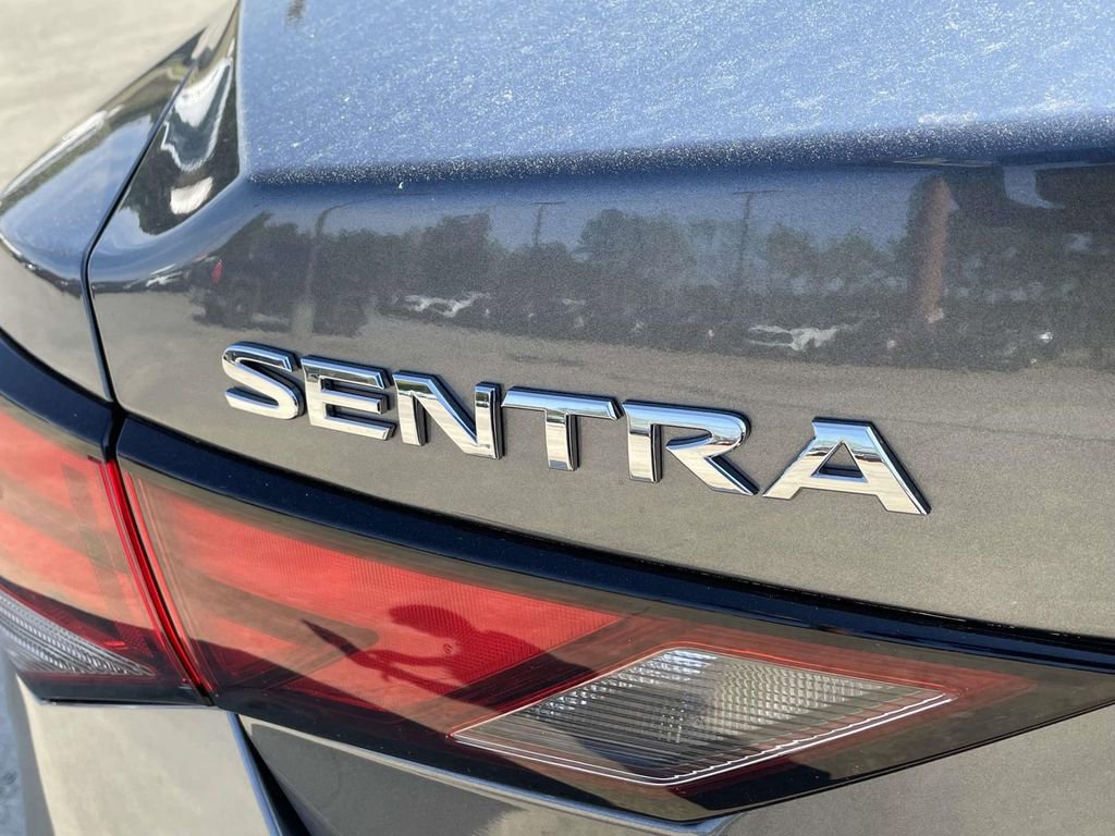 Used 2025 Nissan Sentra S image 9