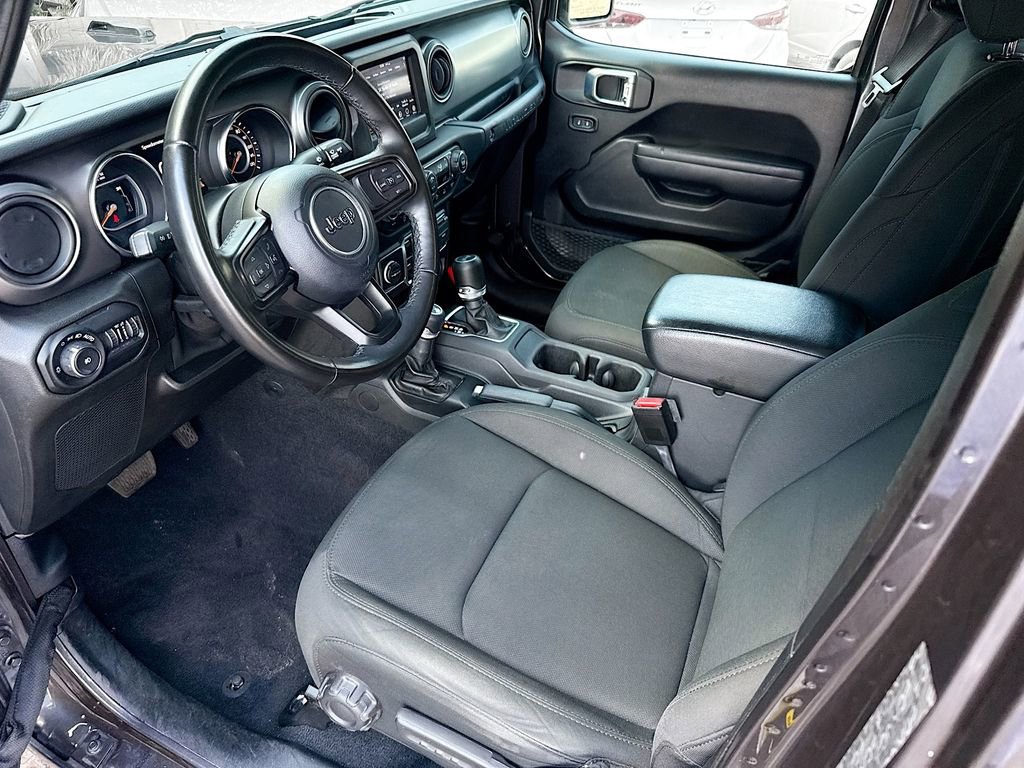 Used 2021 Jeep Wrangler Unlimited Sport image 24