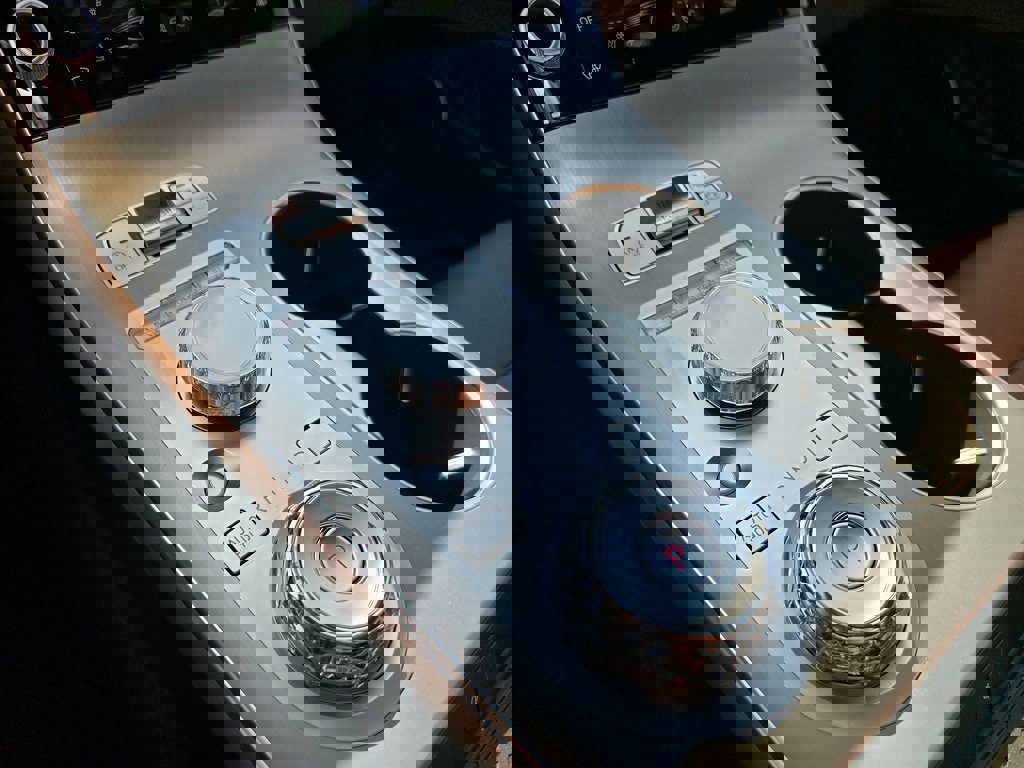 New 2026 Genesis GV70 2.5T Advanced image 31