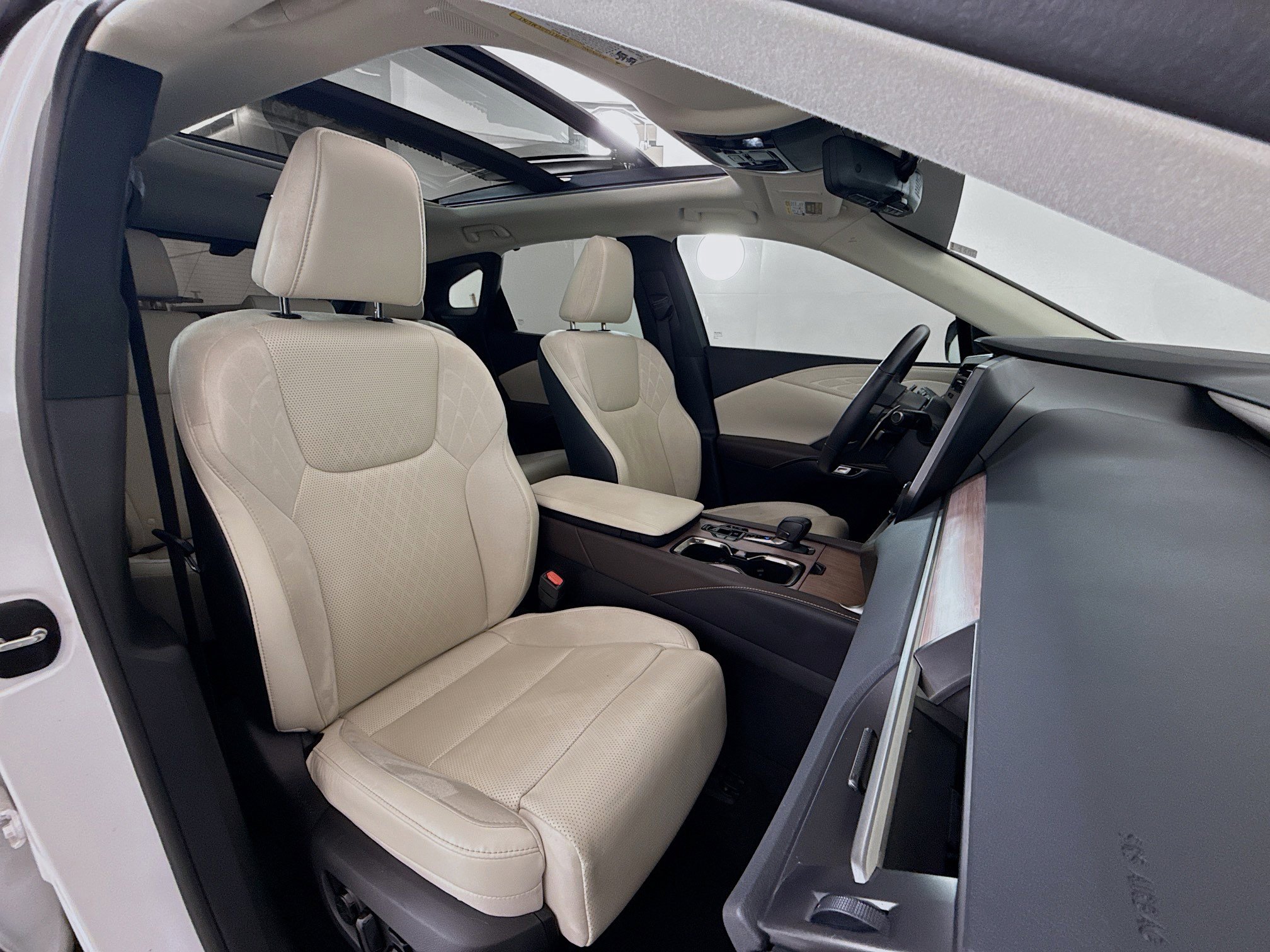 Used 2024 Lexus RX 350 AWD w/ Convenience Package image 28