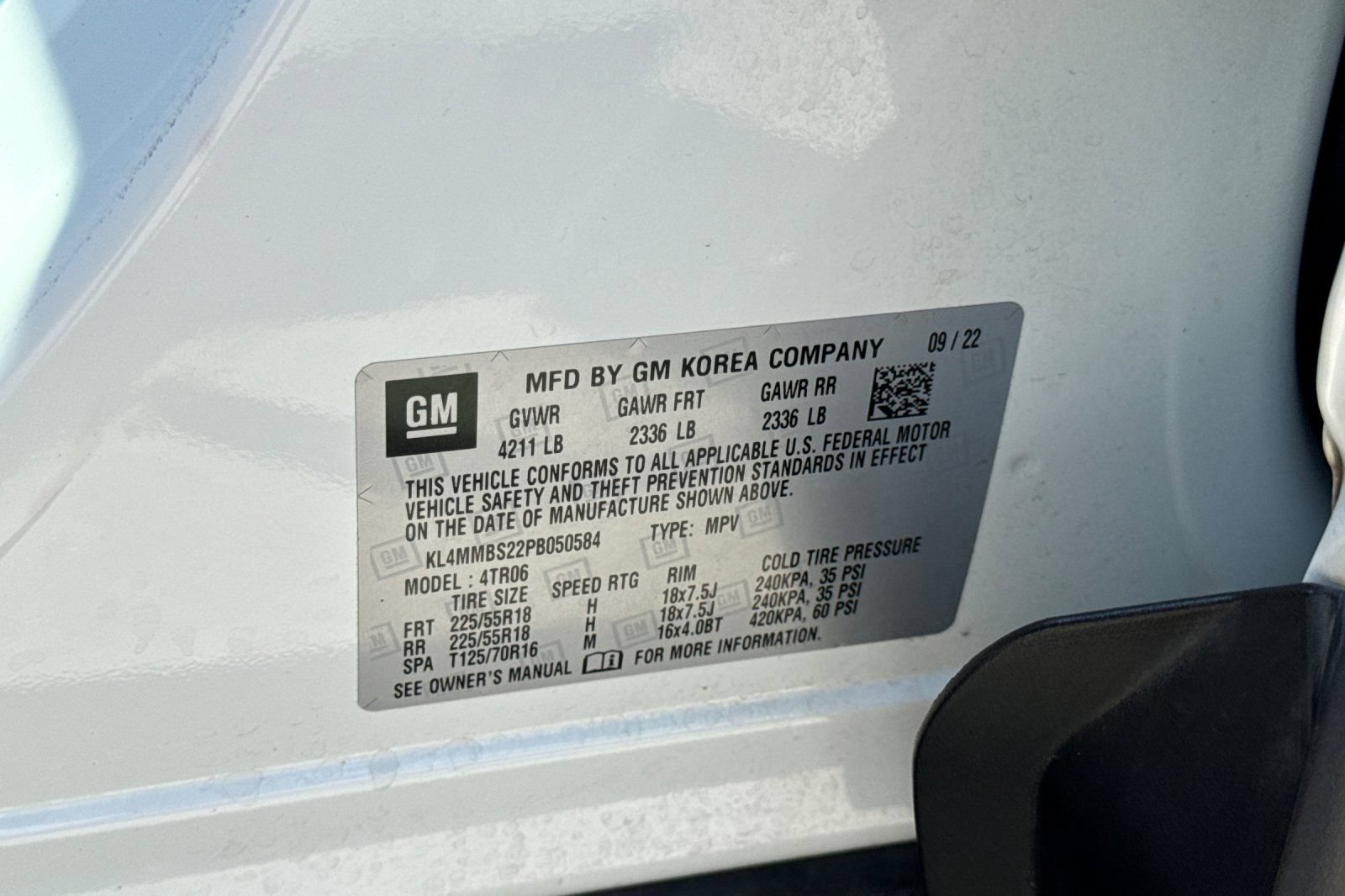 Used 2023 Buick Encore GX Preferred FWD image 32