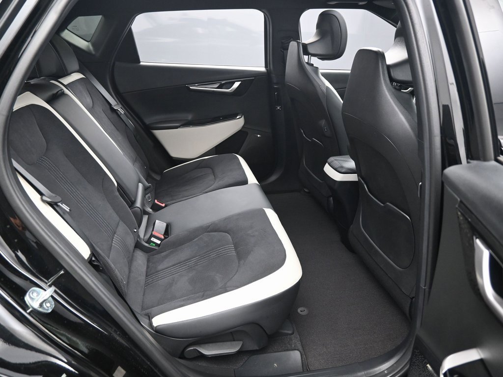 Used 2024 Kia EV6 GT-Line image 36