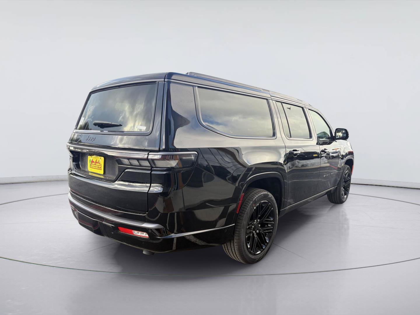 New 2026 Jeep Grand Wagoneer L Limited AWD/4WD image 5