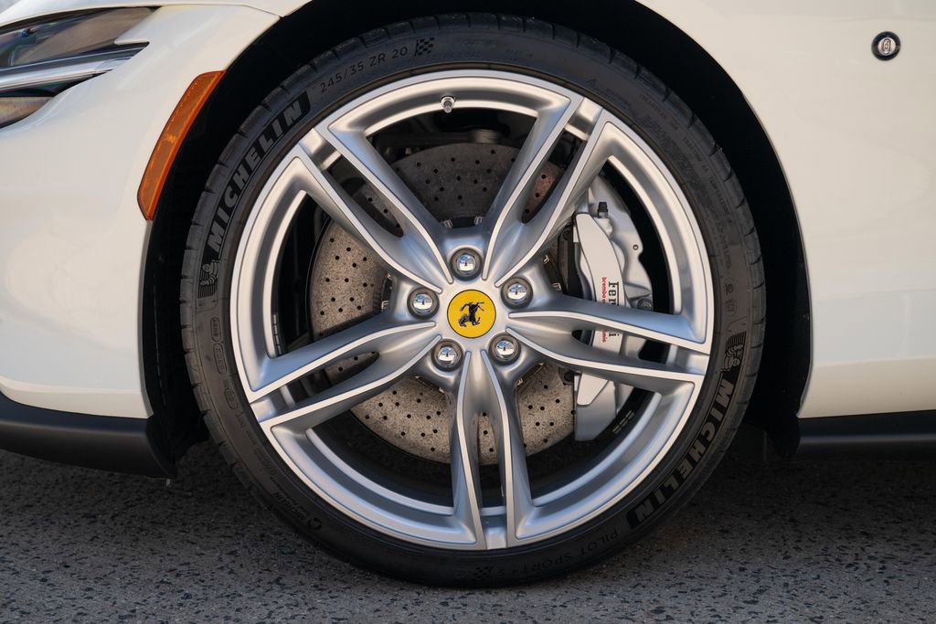 Used 2022 Ferrari Roma RWD image 16