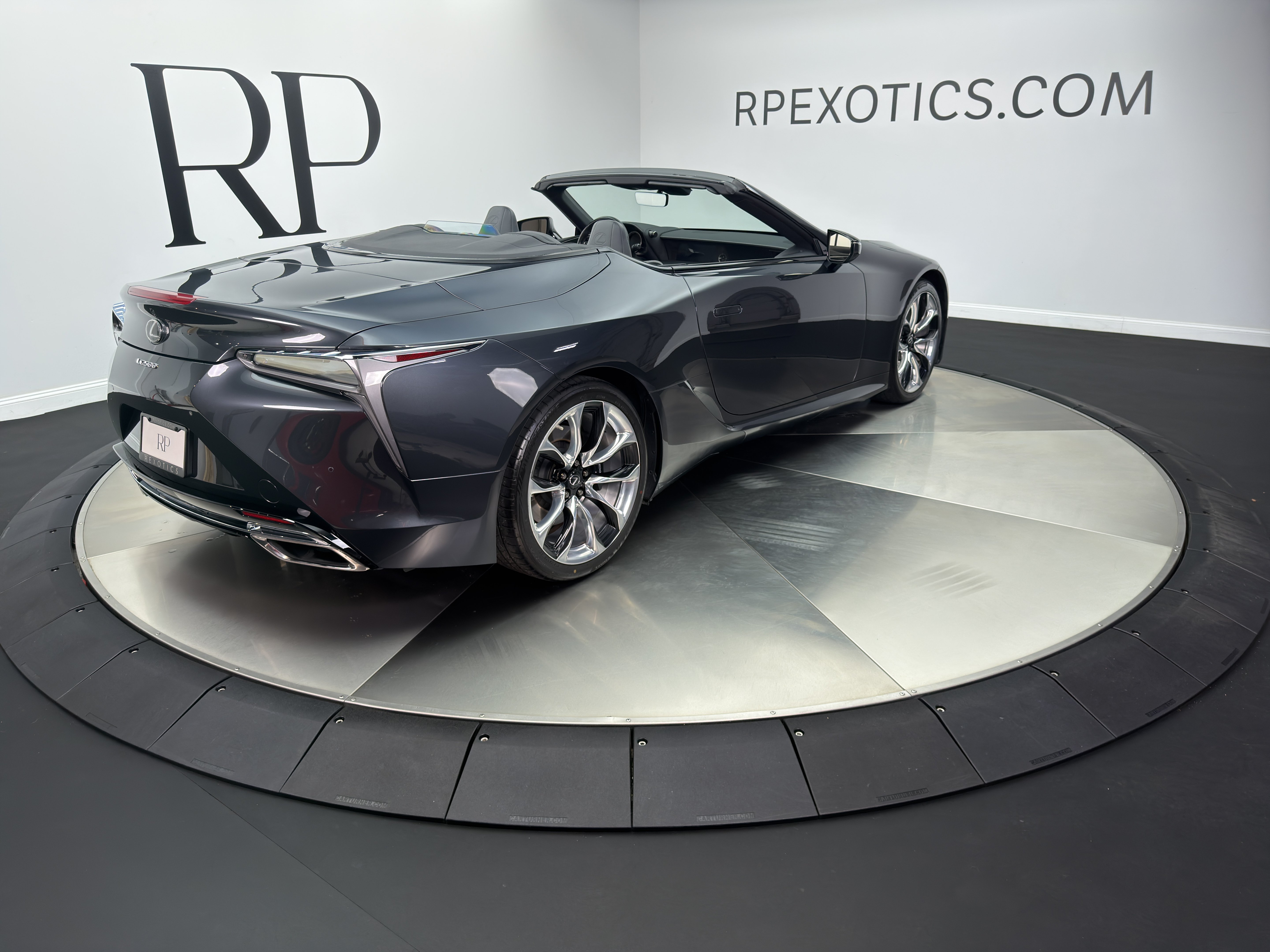 Used 2022 Lexus LC 500 Convertible w/ Touring Package RWD image 6