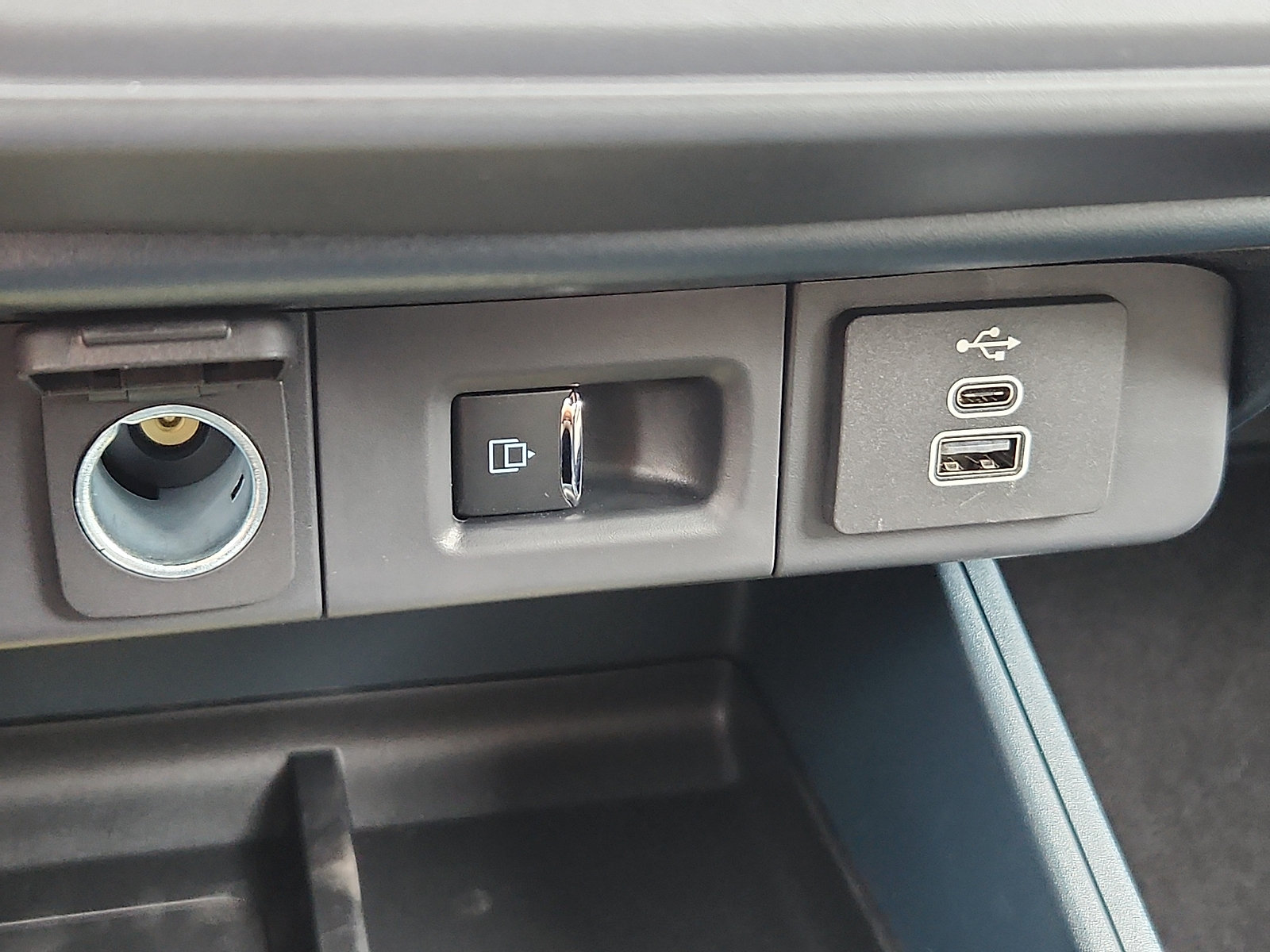 New 2026 Ford Maverick Lariat AWD/4WD image 17