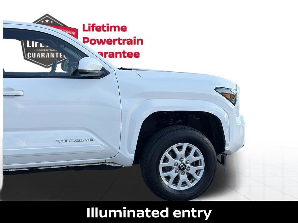 Used 2024 Toyota Tacoma SR5 AWD/4WD image 9