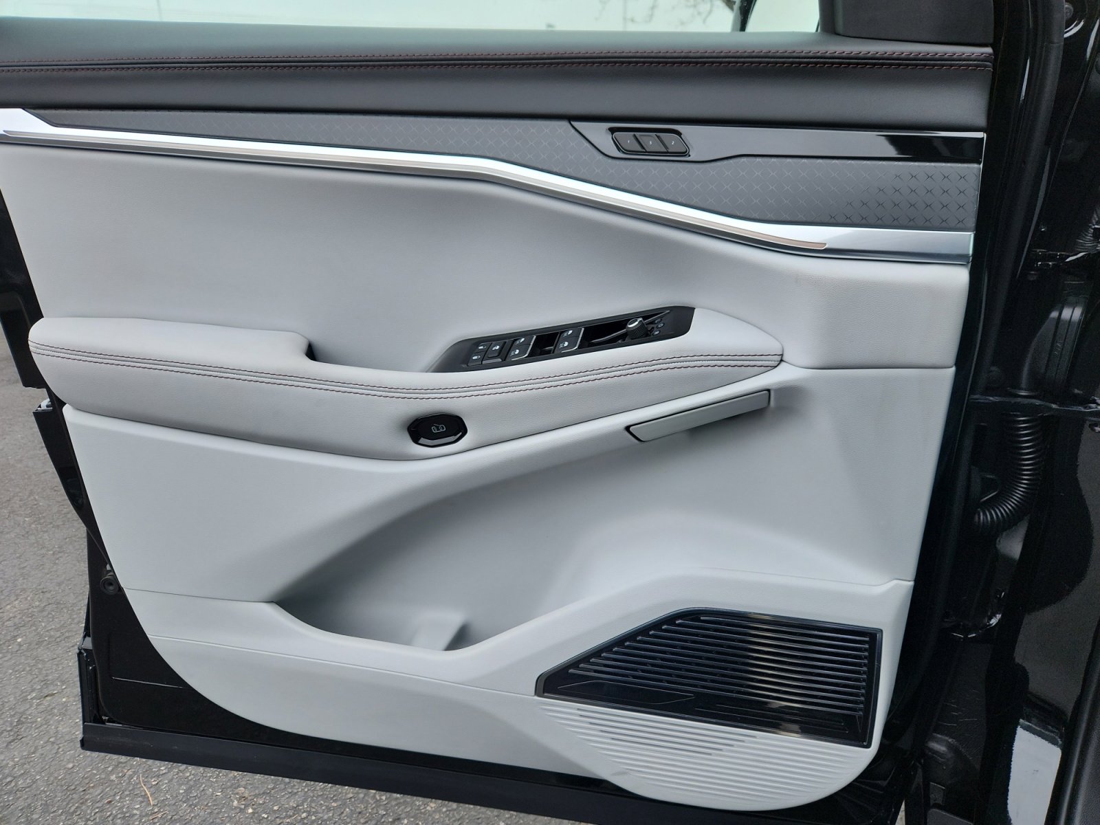 New 2025 Jeep Wagoneer S Limited image 13