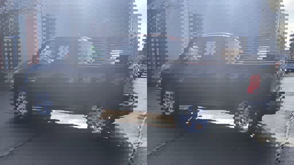 Used 2023 RAM 1500 Classic SLT image 6