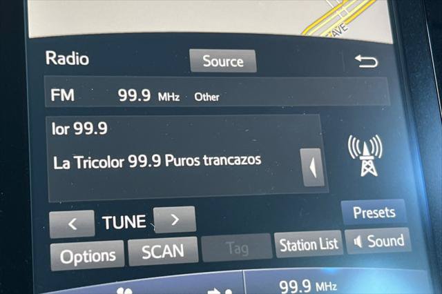 Certified 2018 Toyota Prius Prime Advanced FWD image 20