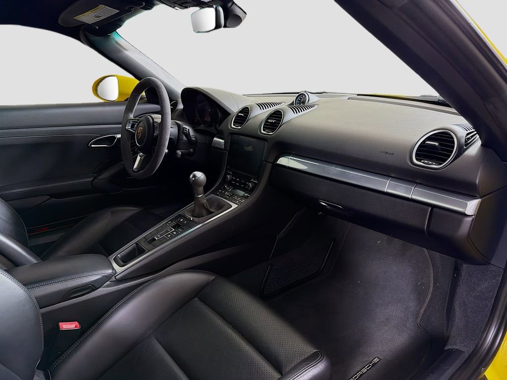 Used 2021 Porsche 718 Boxster S image 28