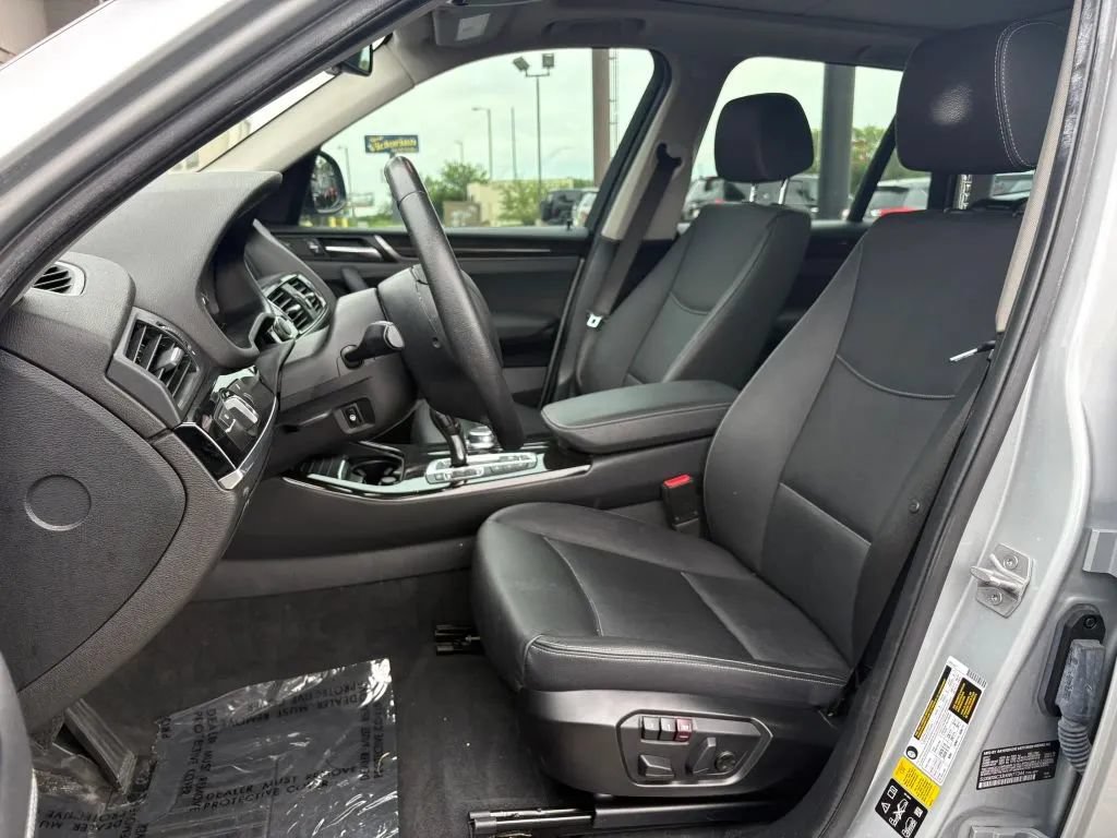 Used 2017 BMW X3 xDrive28i AWD/4WD image 21