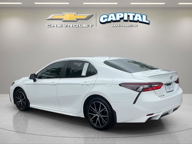 Used 2022 Toyota Camry SE w/ Convenience Package FWD image 4