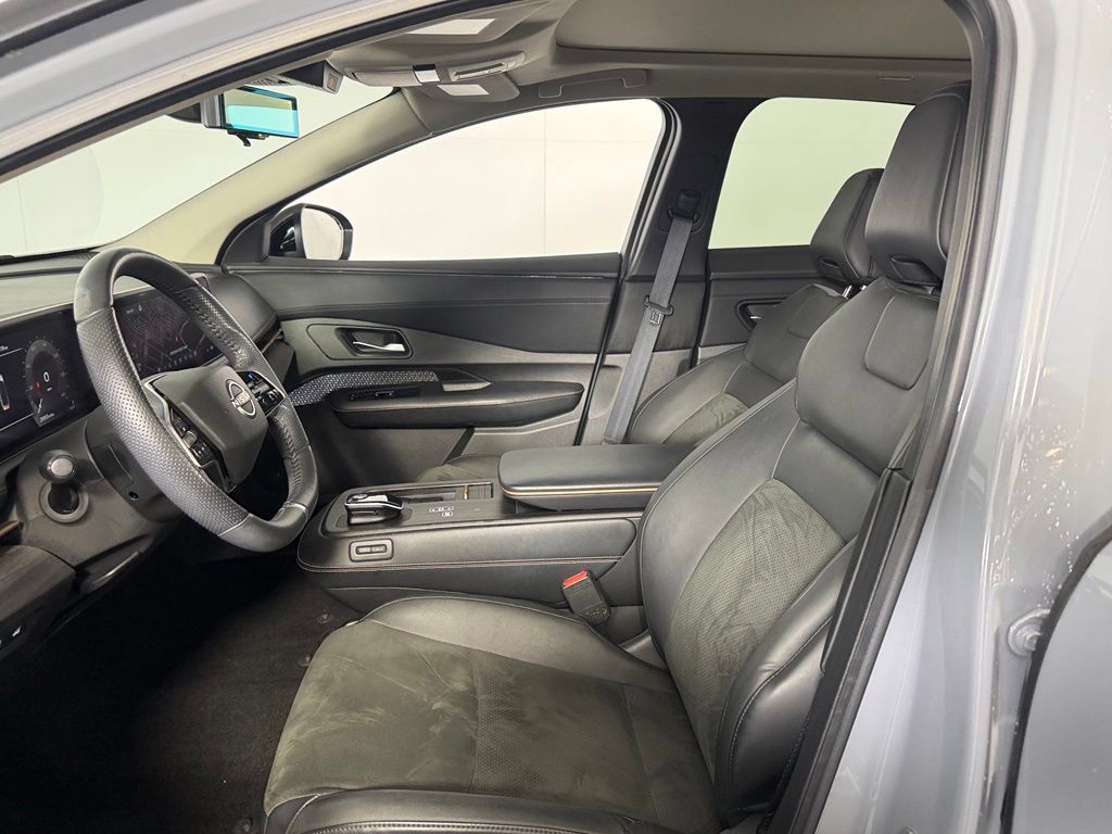Used 2025 Nissan Ariya FWD image 19