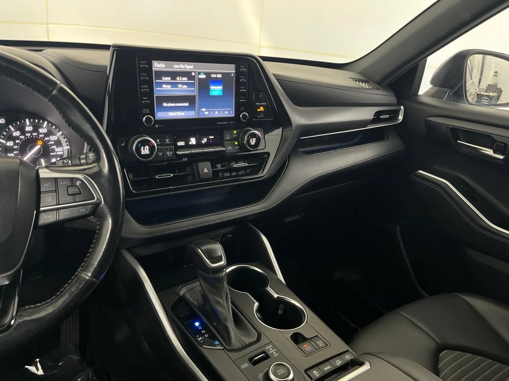 Used 2021 Toyota Highlander XSE AWD/4WD image 33
