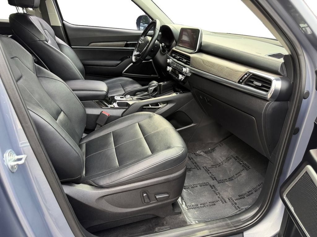 Used 2022 Kia Telluride EX w/ EX Premium Package FWD image 8