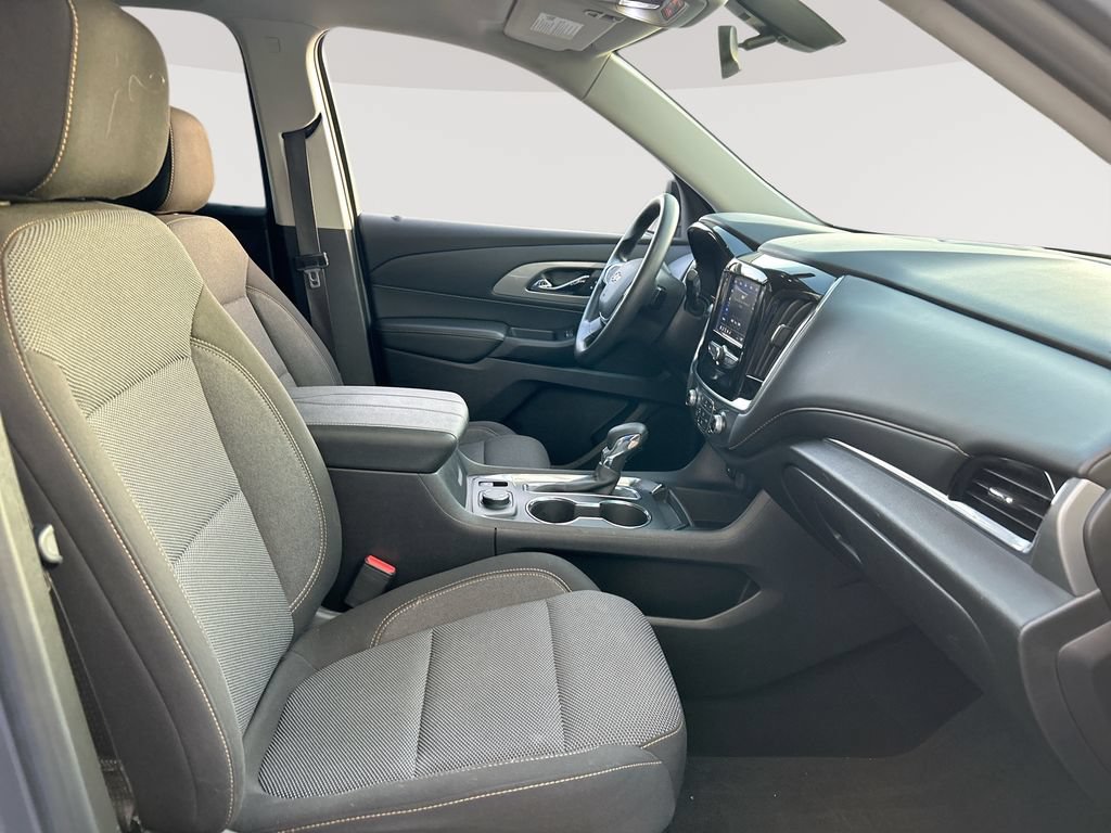 Used 2021 Chevrolet Traverse LS AWD/4WD image 28