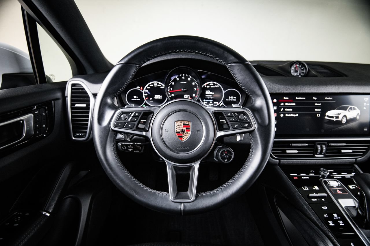 Certified 2023 Porsche Cayenne Coupe AWD/4WD image 26