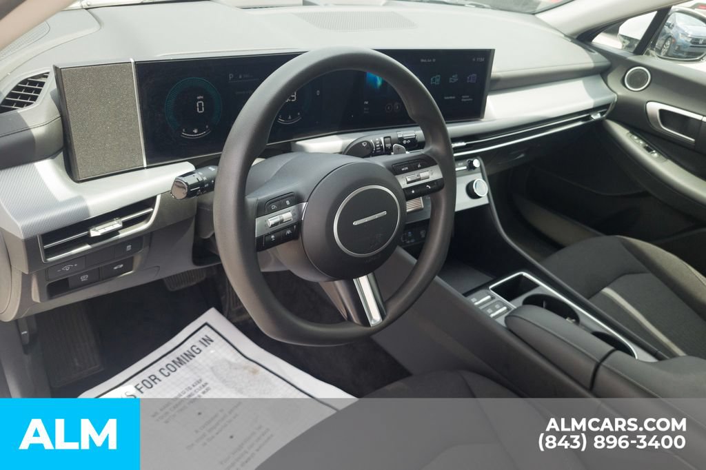 Certified 2025 Hyundai Sonata SEL FWD image 14