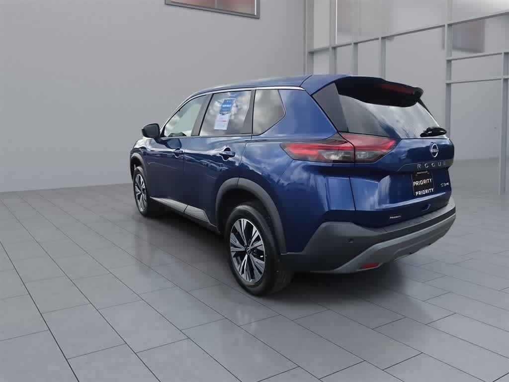 Used 2023 Nissan Rogue SV AWD/4WD image 7