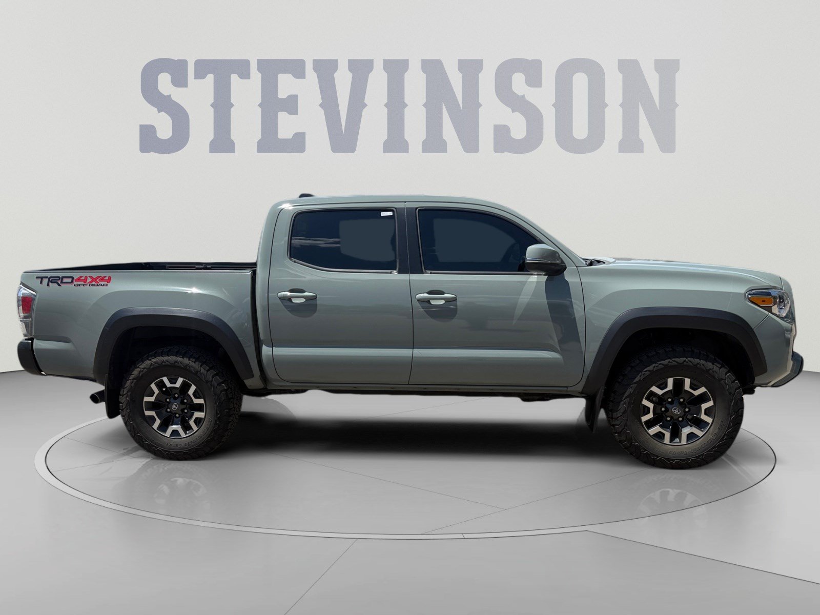 Used 2022 Toyota Tacoma TRD Off-Road w/ Truck Exterior Package (TMS) AWD/4WD image 6