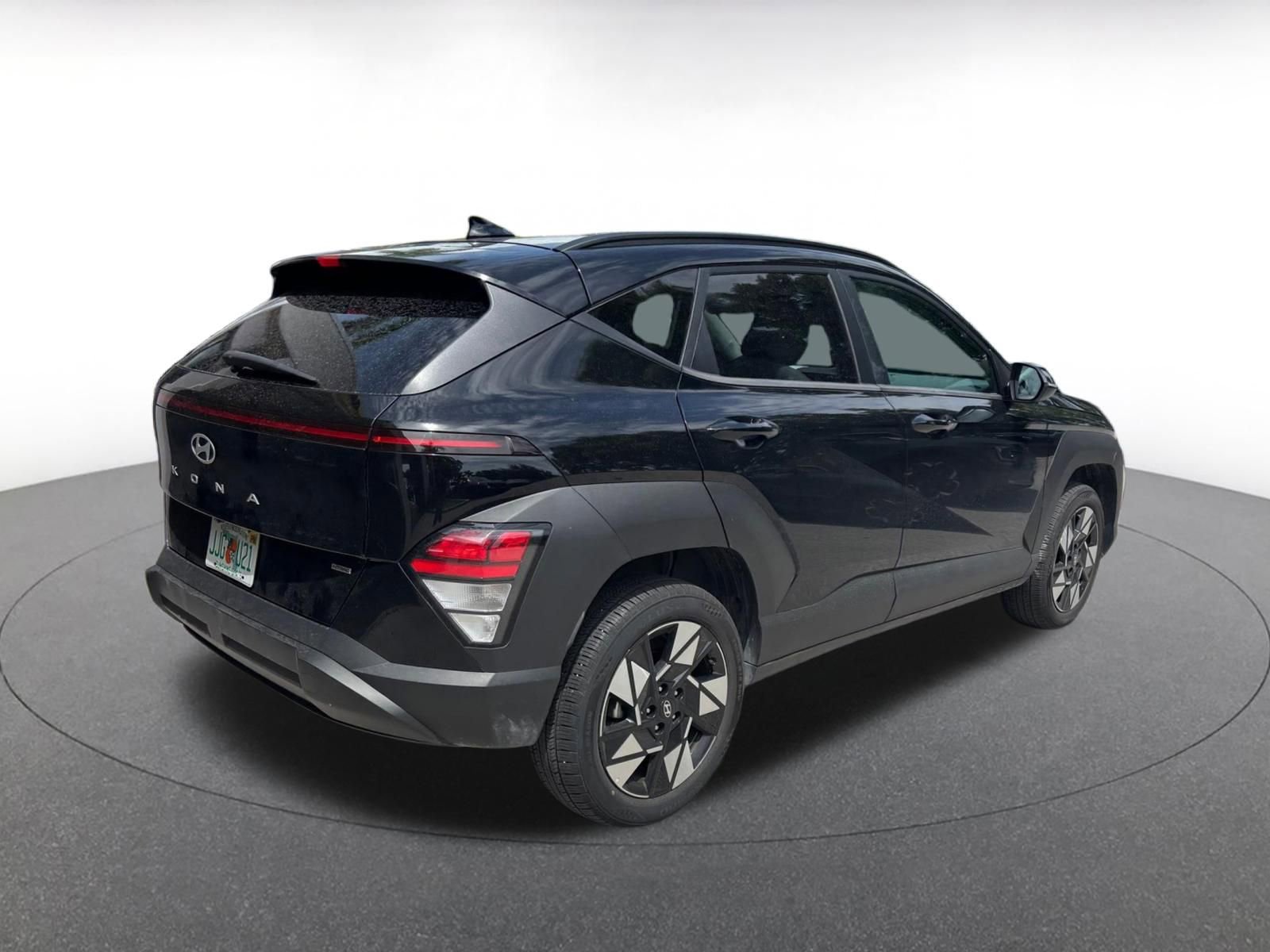 Used 2025 Hyundai Kona SEL AWD/4WD image 8