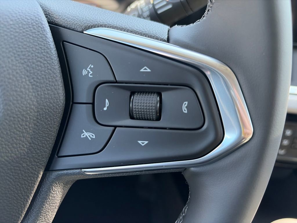New 2026 Chevrolet Trax LT w/ Driver Confidence Package FWD image 12