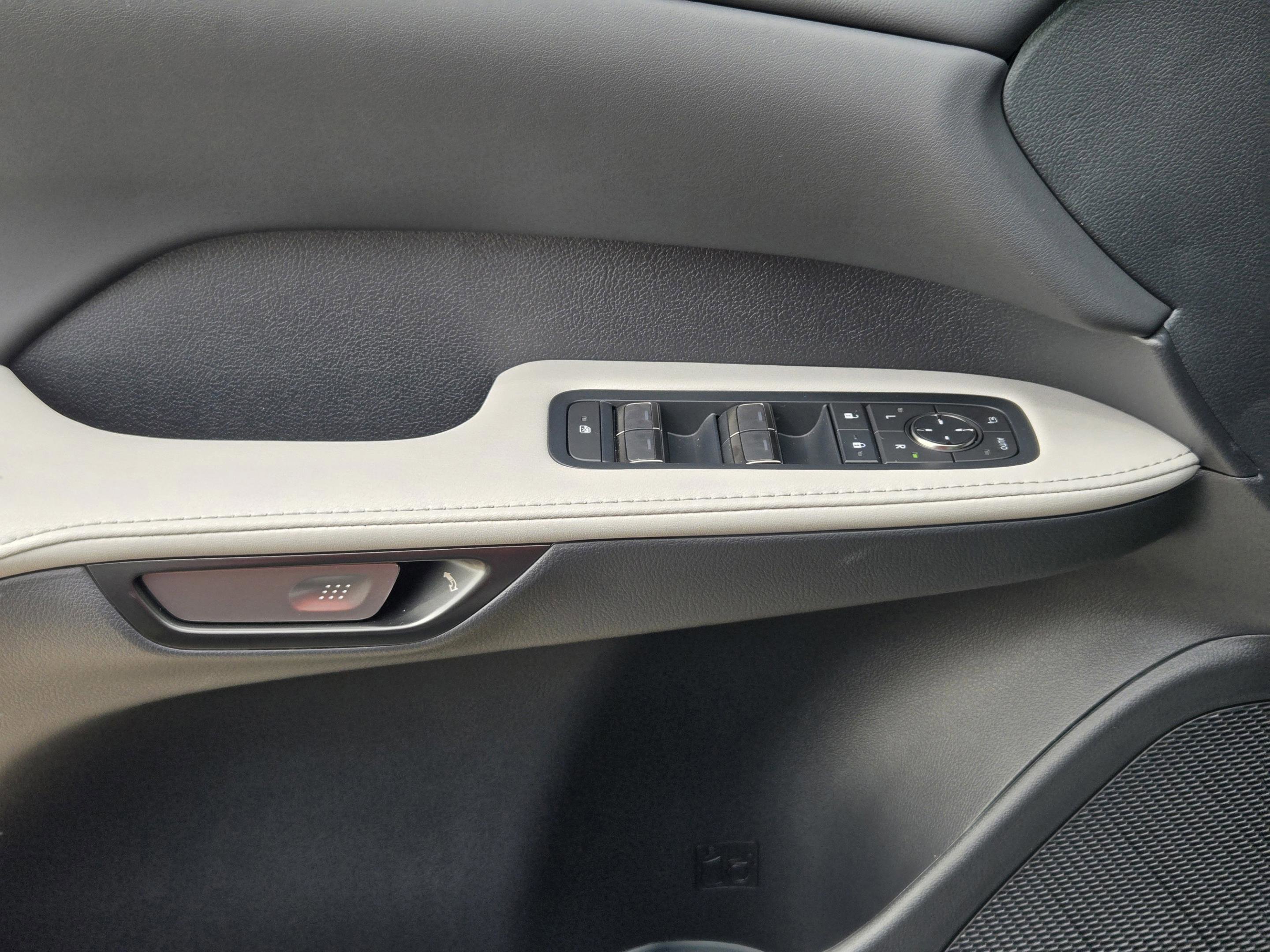 New 2026 Lexus RX 350h AWD/4WD image 12