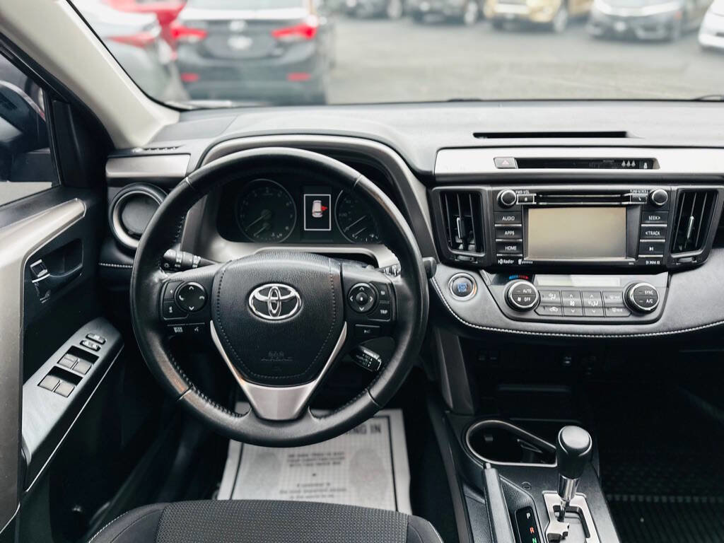 Used 2018 Toyota RAV4 Adventure image 10