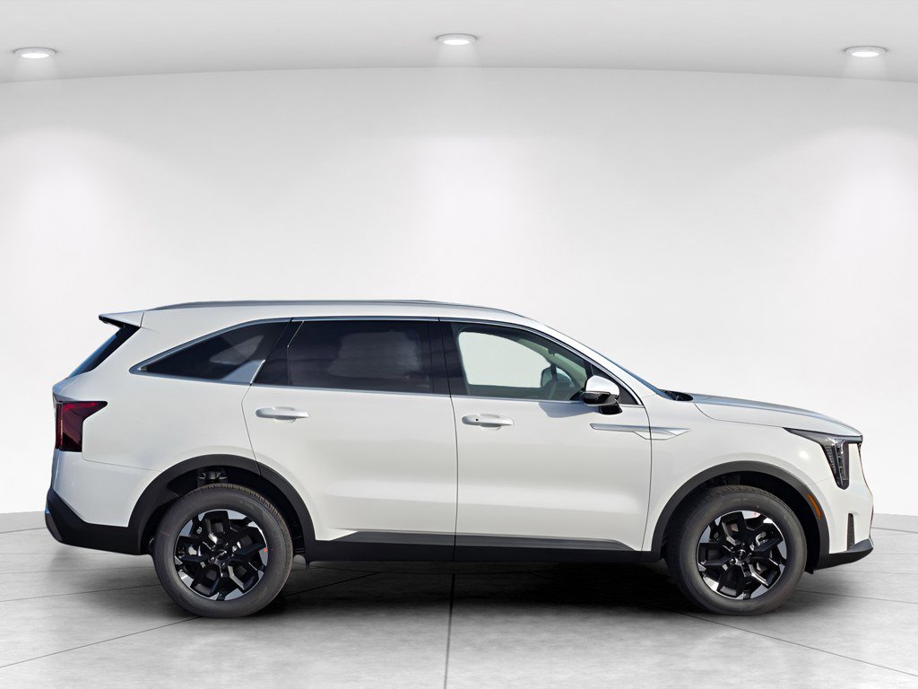 New 2026 Kia Sorento S AWD/4WD image 7