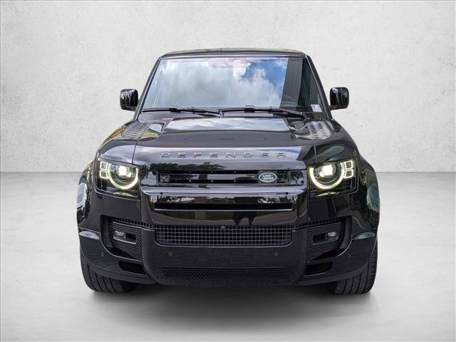 Used 2023 Land Rover Defender 110 V8 image 2