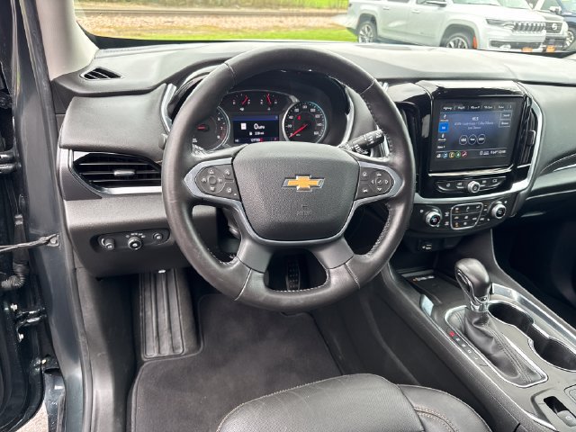 Used 2021 Chevrolet Traverse Premier AWD/4WD image 14