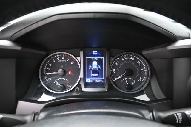 Used 2020 Toyota Tacoma TRD Sport AWD/4WD image 11