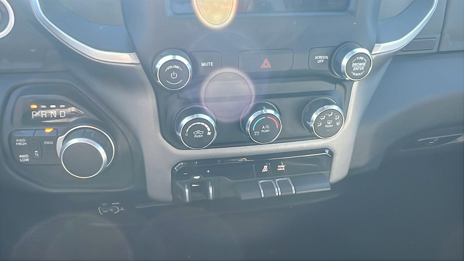 Used 2024 RAM 2500 Big Horn w/ Bed Utility Group image 34