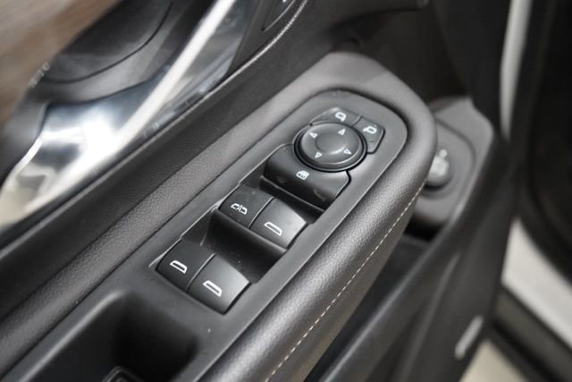 Used 2022 GMC Terrain Denali image 21