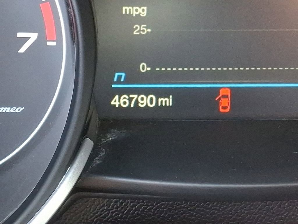 Used 2023 Alfa Romeo Stelvio Estrema image 21