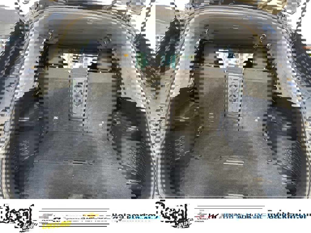 Used 2017 Nissan Rogue SV image 10