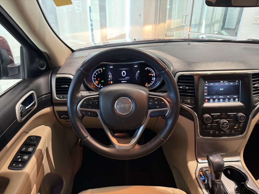 Used 2020 Jeep Grand Cherokee Laredo image 17