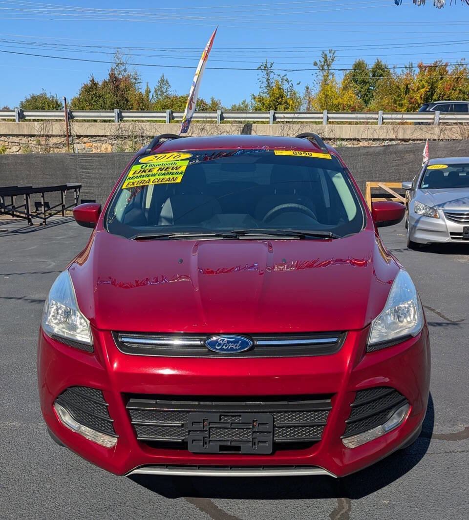 Used 2016 Ford Escape SE w/ Equipment Group 201A image 8