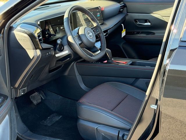 New 2026 Nissan Kicks SR FWD image 11
