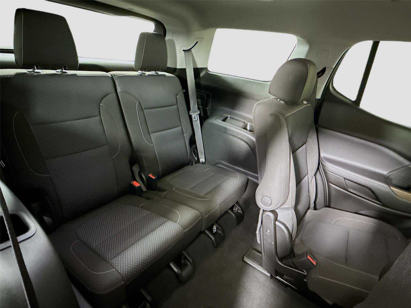 Used 2023 GMC Acadia SLE w/ Driver Convenience Package AWD/4WD image 19