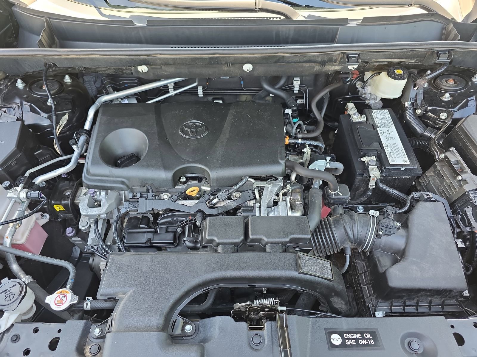 Used 2020 Toyota RAV4 LE w/ All Weather Liner Package FWD image 28