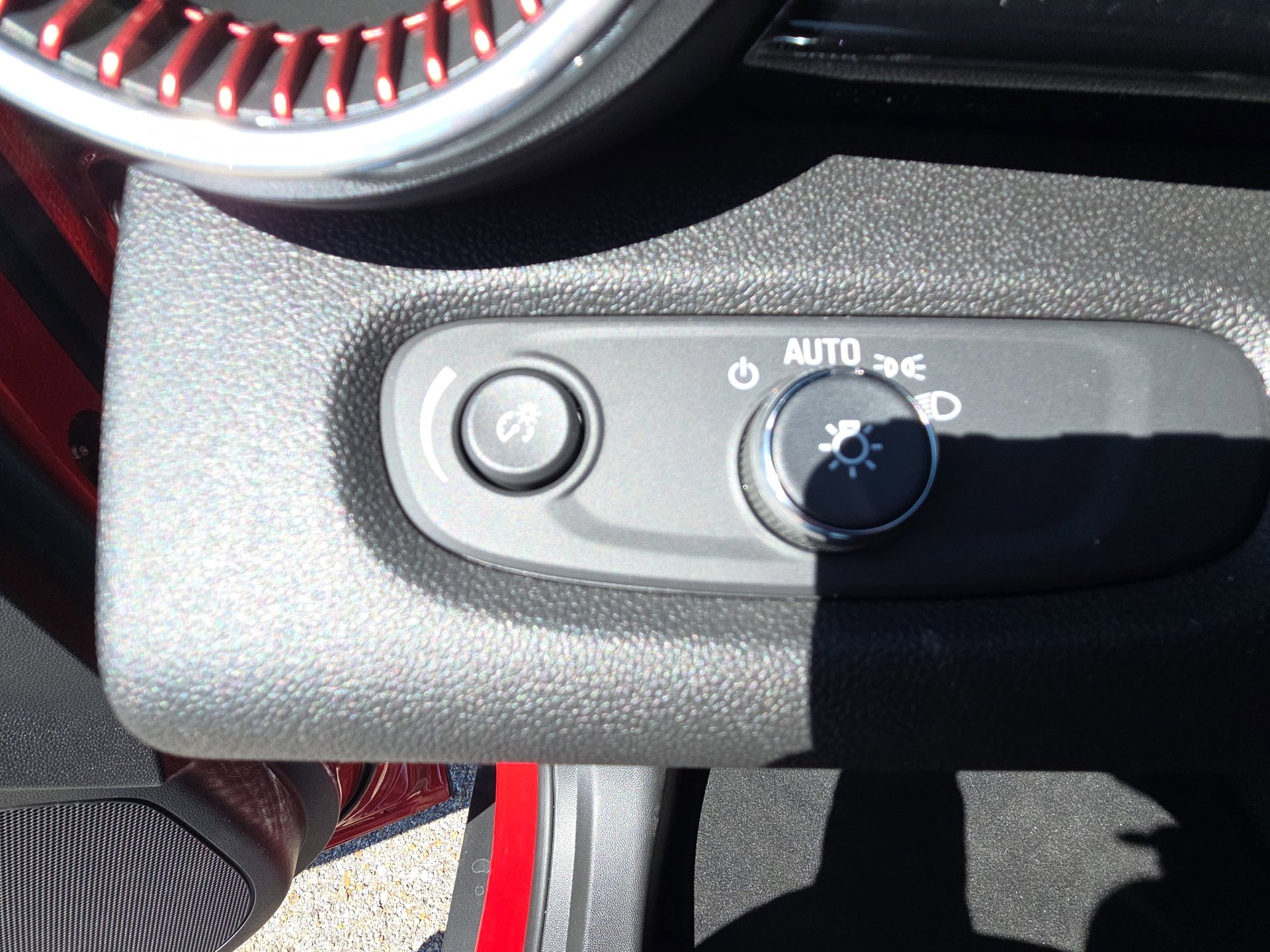 New 2026 Chevrolet Trax RS w/ Driver Confidence Package image 20