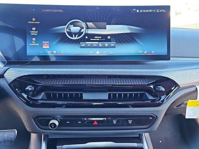 New 2026 BMW 330i Sedan w/ M Sport Package image 24