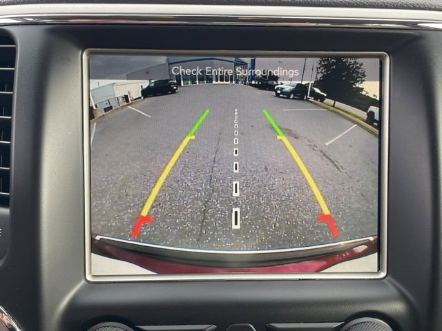 Used 2017 Jeep Grand Cherokee Limited image 33