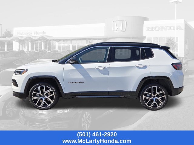 Used 2025 Jeep Compass Limited w/ Elite Group AWD/4WD image 2